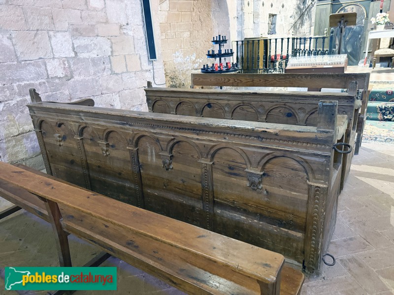 Cornudella de Montsant - Església de Santa Maria de Siurana. Bancs renaixentistes