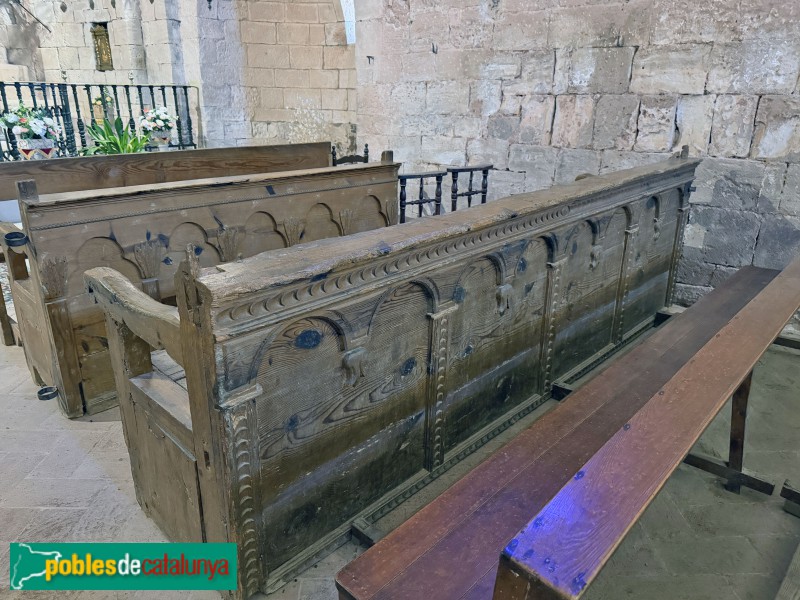 Cornudella de Montsant - Església de Santa Maria de Siurana. Bancs renaixentistes