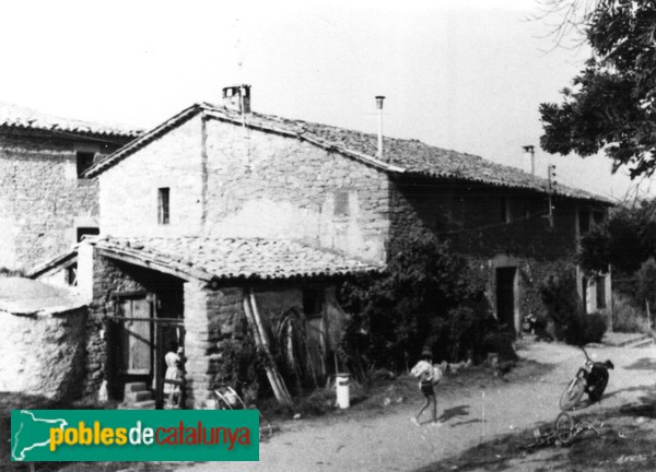 Tavèrnoles - El Banús (Foto: Carme Torrents -invarquit.cultura.gencat.cat-, 1985) Tavèrnoles - El Banús