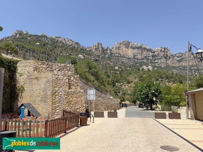 La Morera de Montsant. Entrada al poble
