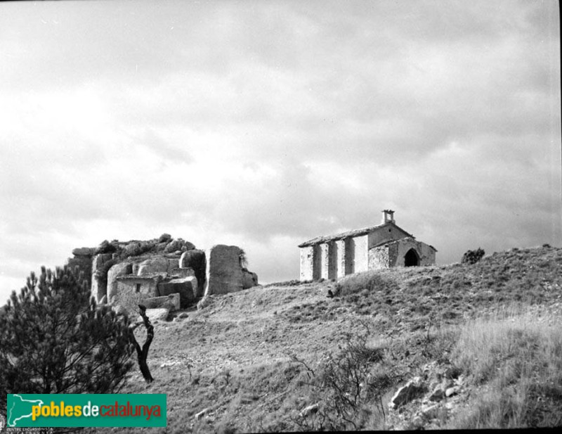 La Morera de Montsant - Ermita de Santa Maria de Montsant (Foto: <i>Antoni Maymó -Arxiu Fotogràfic Centre Excursionista de Catalunya</i>, 1945-65) La Morera de Montsant - Ermita de Santa Maria de Montsant