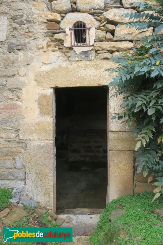 Isòvol - Mas Ravetllat. Capella de Sant Guillem