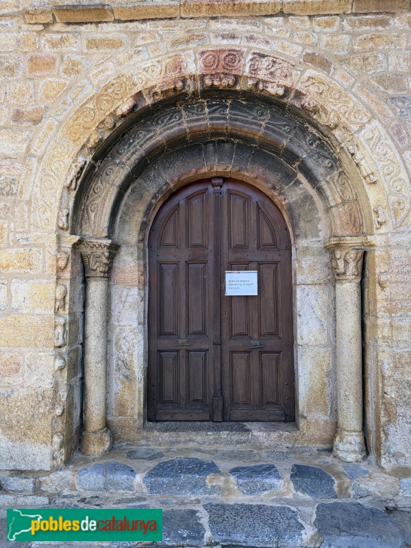 Isòvol - Església de Santa Maria d'All. Portada
