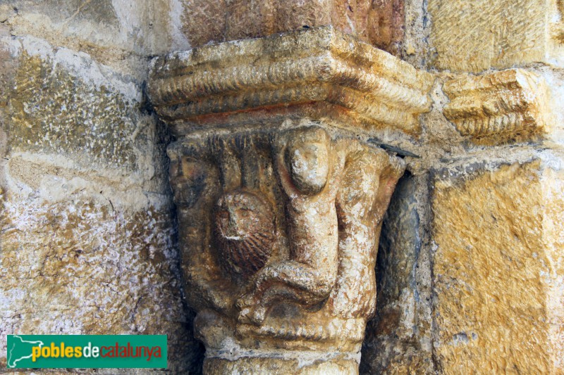 Isòvol - Església de Santa Maria d'All. Portada