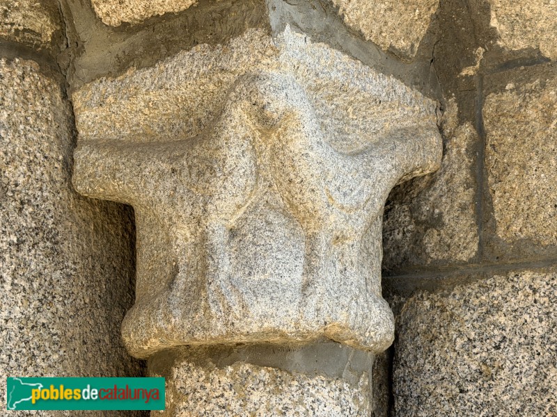 Bolvir - Església de Santa Cecília. Portada