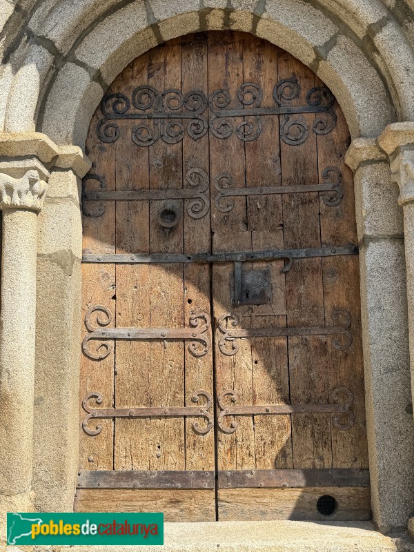 Bolvir - Església de Santa Cecília. Portada