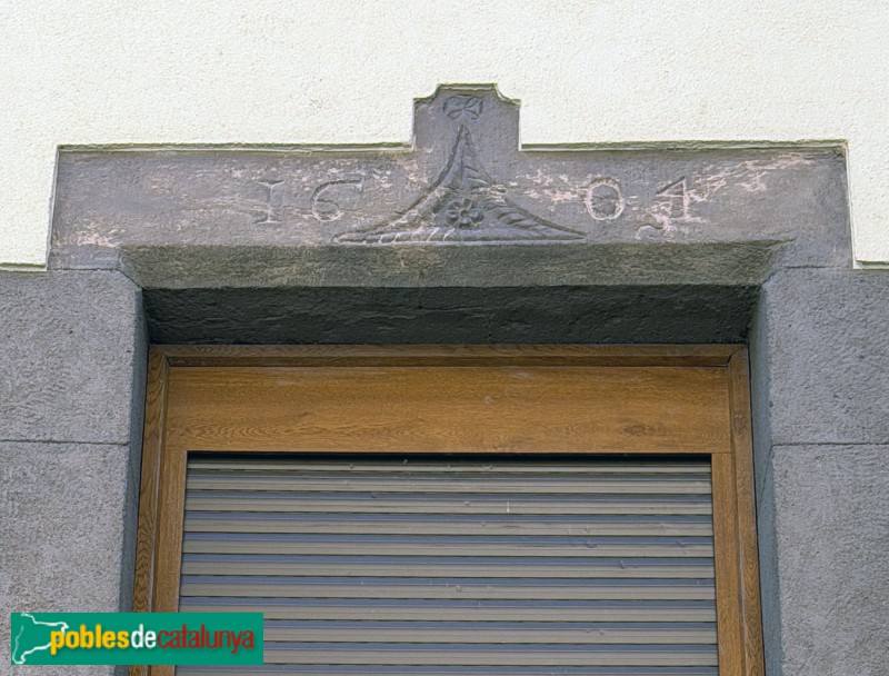 Sant Pere de Torelló - Portal de 1604