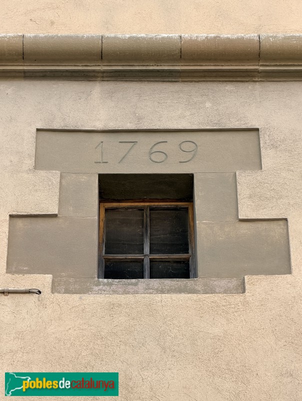 Sant Pere de Torelló - Portal de 1769