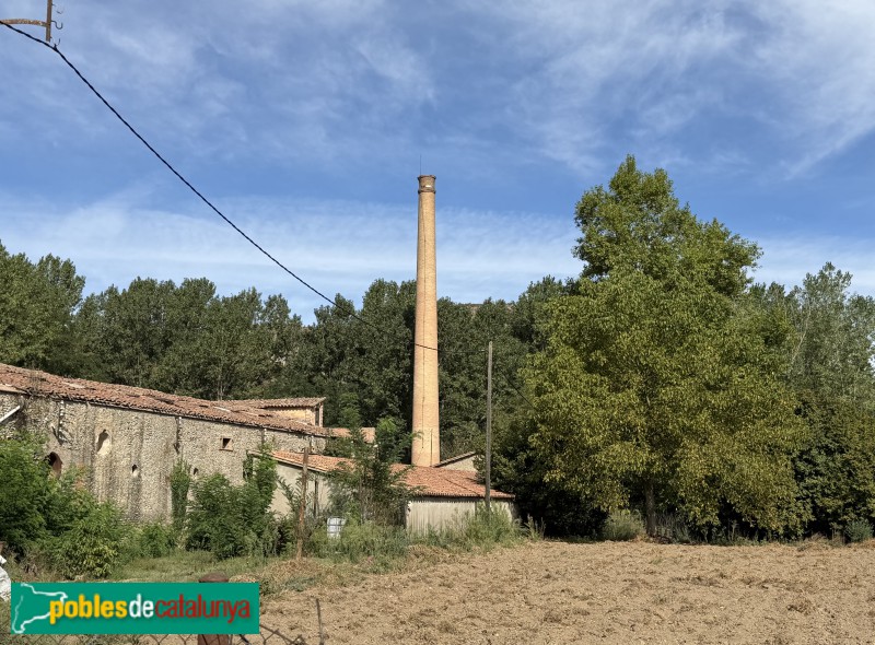 Torelló - Colònia la Coromina. Xemeneia