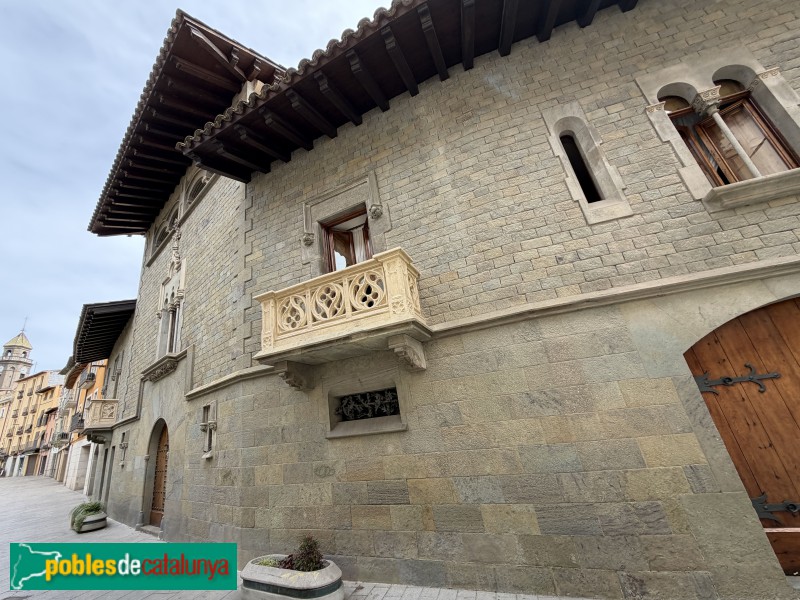 Torelló - Casa Coll (Casa de Pedra)