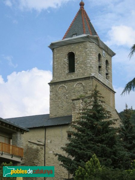 Alp - Església de Sant Pere (Foto: Albert Esteves, 2006) Alp - Església de Sant Pere