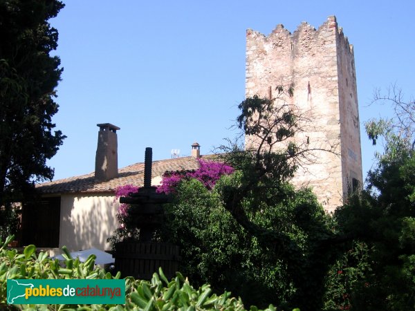 Castelldefels - Torre Fael (Foto: Albert Esteves, 2006) Castelldefels - Torre Fael