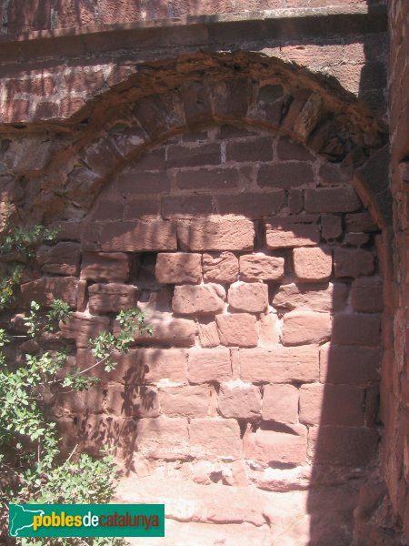 Cervelló - Capella del castell, abans de la restauració