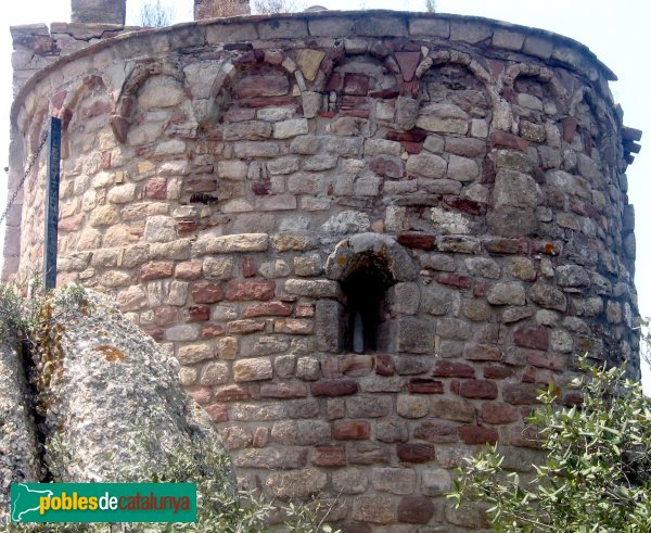Olesa de Montserrat - Sant Pere Sacama (Foto: Albert Esteves, 2006) Olesa de Montserrat - Sant Pere Sacama