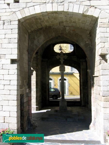 Puigcerdà - Campanar de Santa Maria (Foto: Albert Esteves, 2006) Puigcerdà - Campanar de Santa Maria