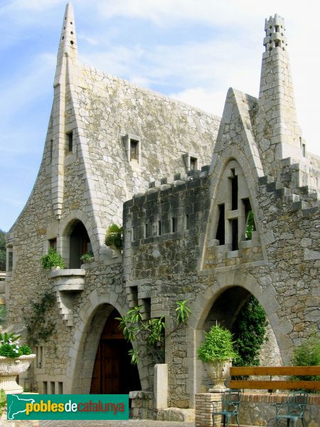 Sitges - Celler Güell (Foto: Albert Esteves, 2006) Sitges - Celler Güell
