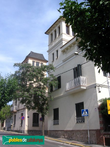 Sant Just Desvern - Cases Bassols i Solé (Foto: Albert Esteves, 2006) Sant Just Desvern - Cases Bassols i Solé