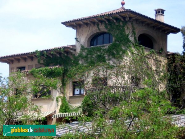 Sant Just Desvern - Can Gazulla (Foto: Albert Esteves, 2006) Sant Just Desvern - Can Gazulla