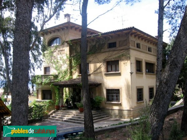 Sant Just Desvern - Can Gazulla (Foto: Albert Esteves, 2006) Sant Just Desvern - Can Gazulla