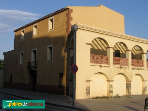 Viladecans - Can Xic (Foto: Albert Esteves, 2006) Viladecans - Can Xic