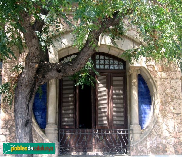 Vilanova i la Geltrú - Can Pahissa (Foto: Albert Esteves, 2006) Vilanova i la Geltrú - Can Pahissa