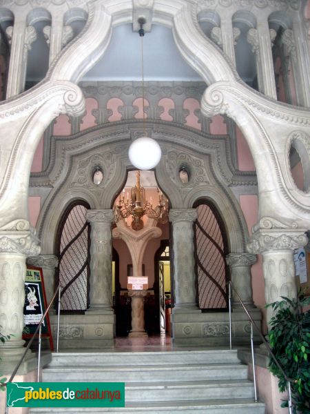 Vilanova i la Geltrú - Can Pahissa (Foto: Albert Esteves, 2006) Vilanova i la Geltrú - Can Pahissa